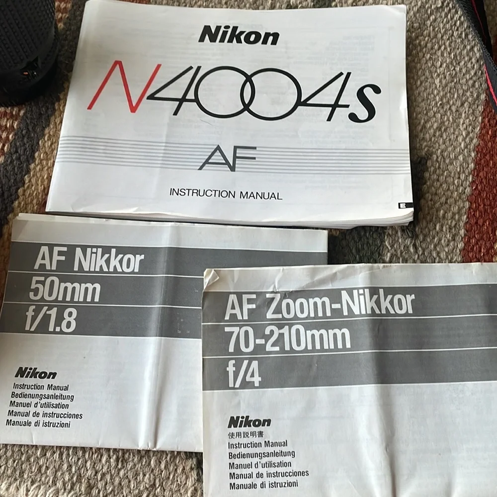Nikon N4004s, Accessories, Manuals and Bag - Picture 11 of 11